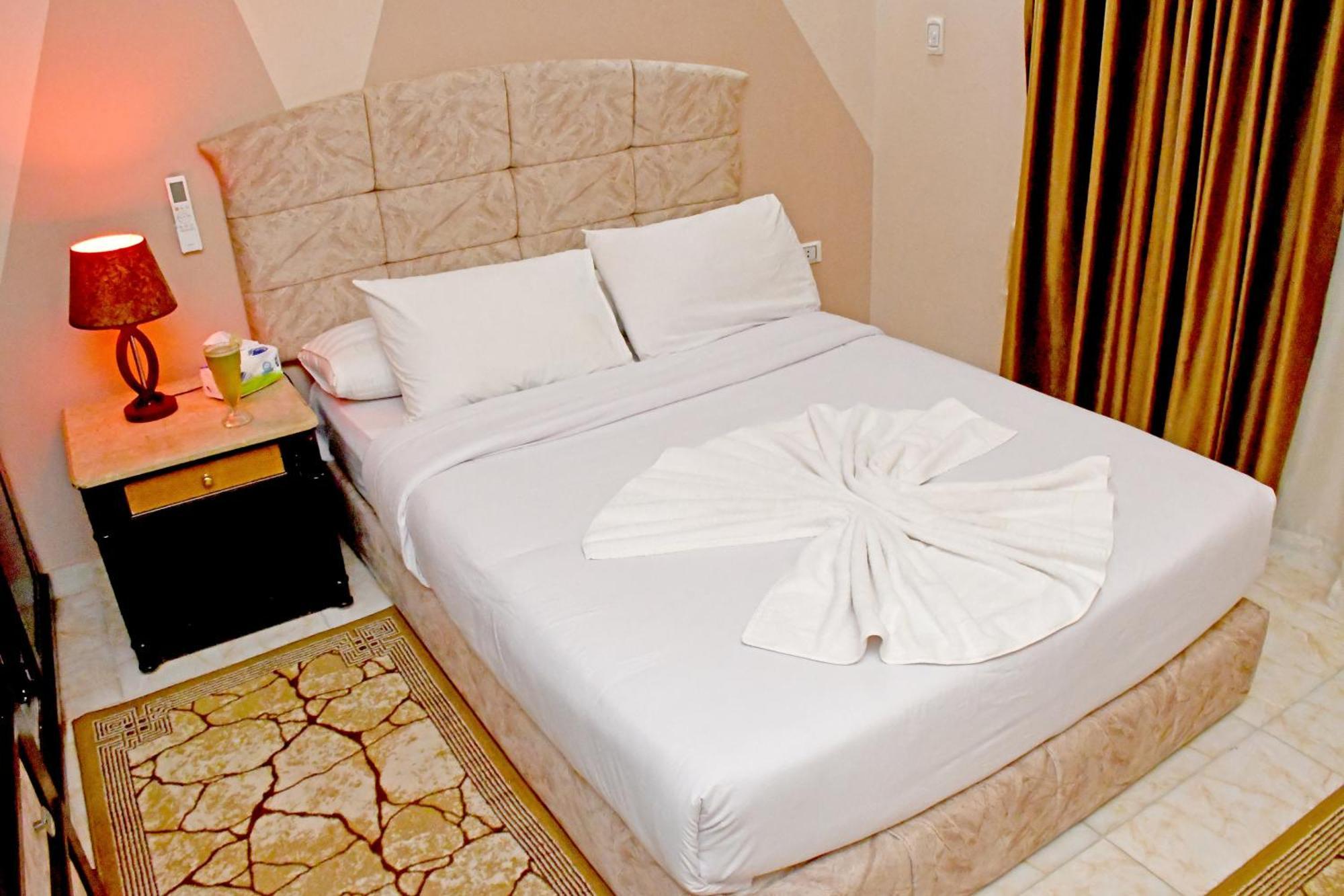 Nun Pyramids Hotel Kafret el-Gabal Δωμάτιο φωτογραφία