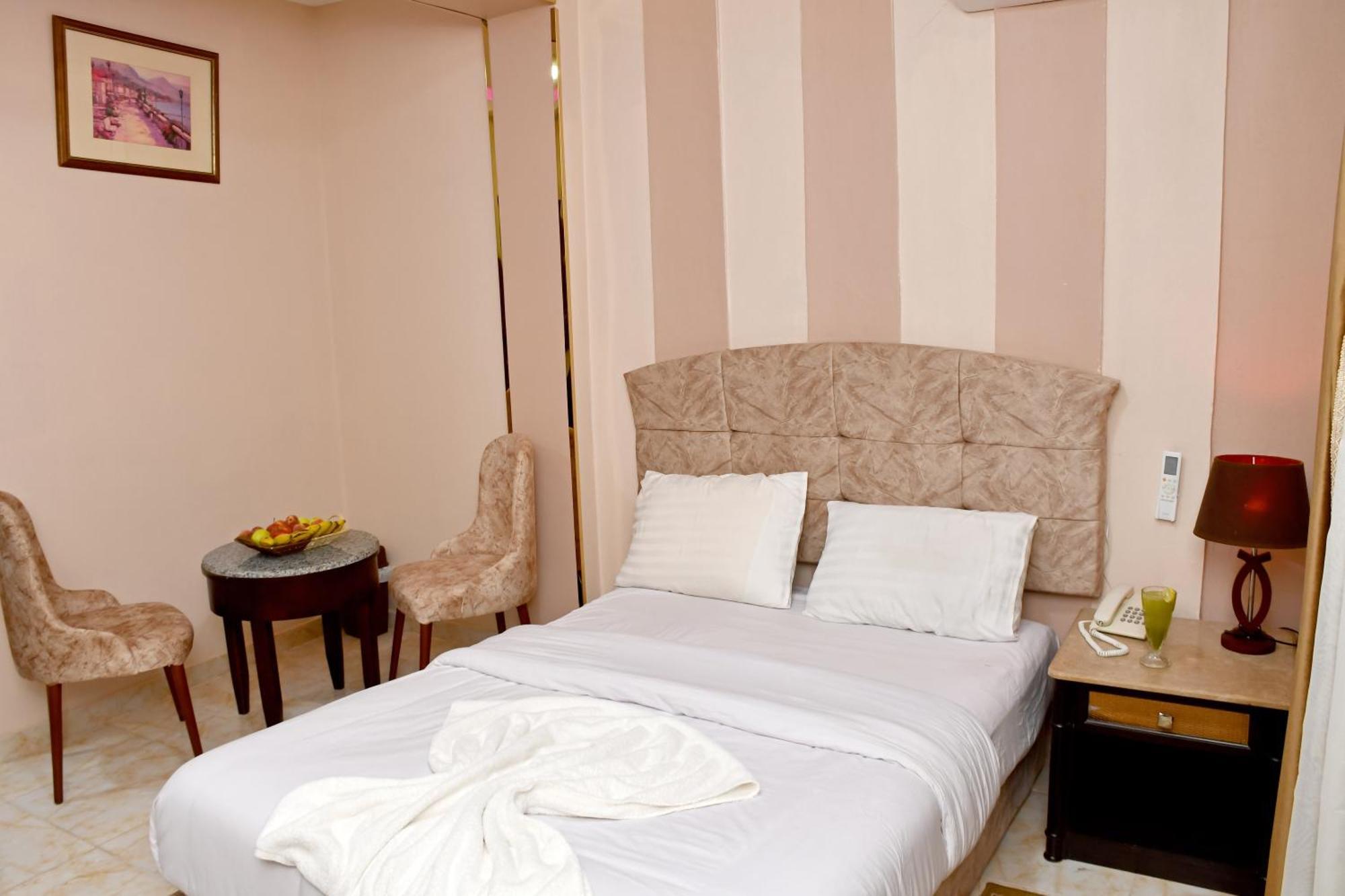 Nun Pyramids Hotel Kafret el-Gabal Δωμάτιο φωτογραφία