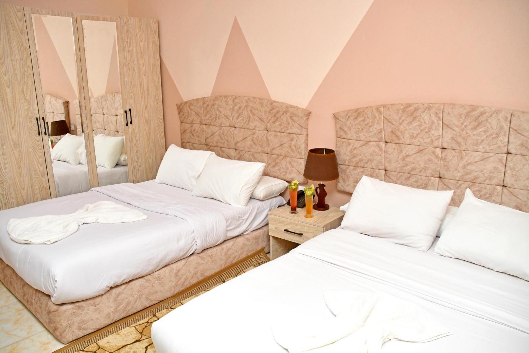 Nun Pyramids Hotel Kafret el-Gabal Δωμάτιο φωτογραφία