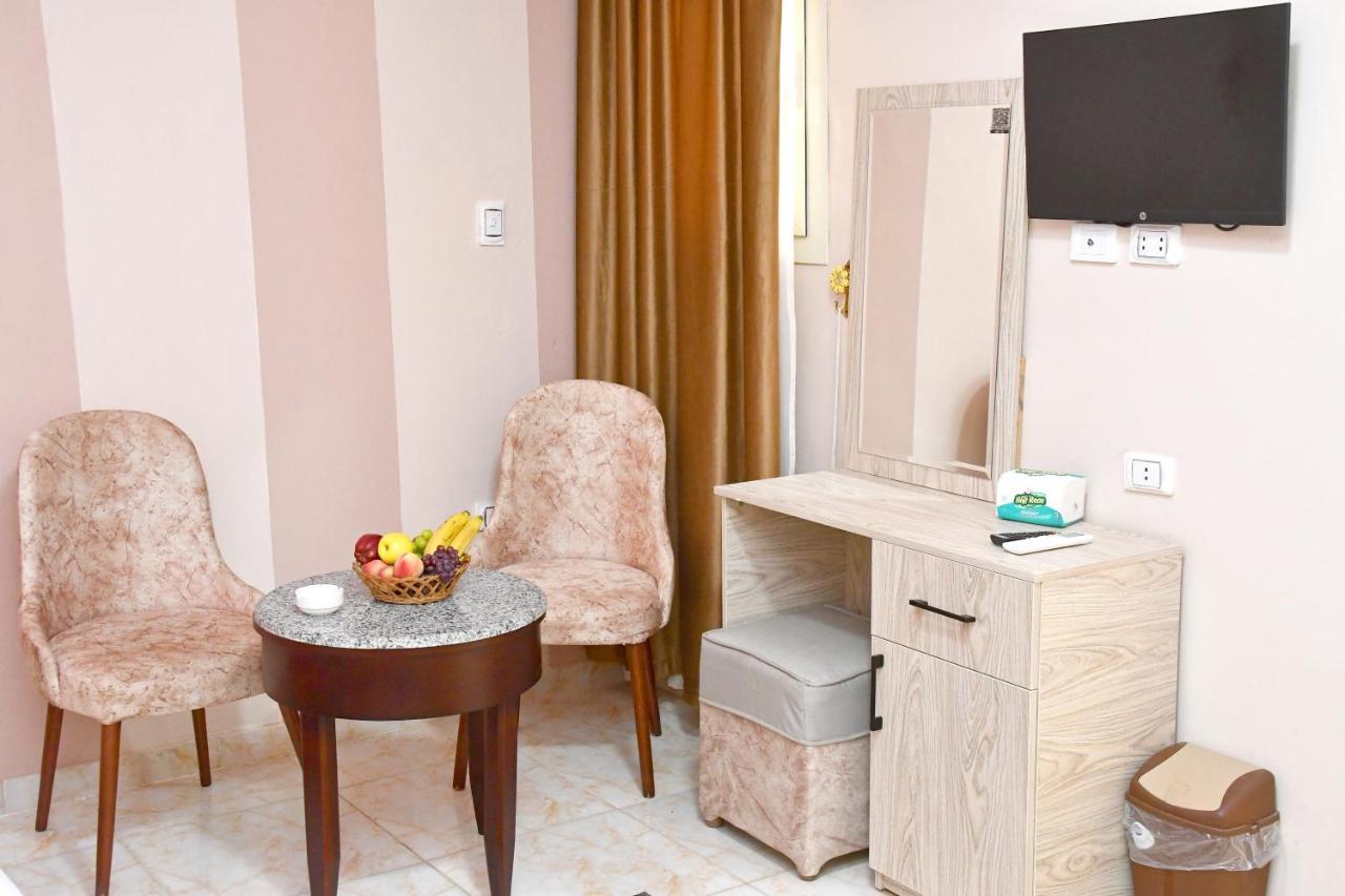 Nun Pyramids Hotel Kafret el-Gabal Εξωτερικό φωτογραφία